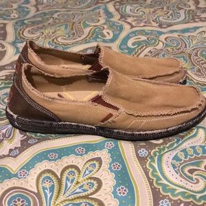 Men’s Canvas Slip Ons